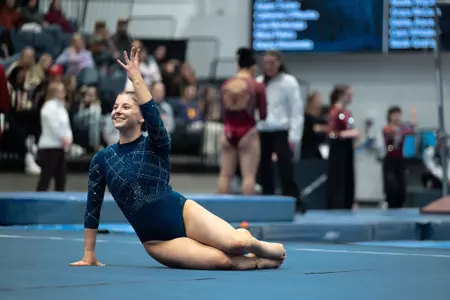 Kylie Kazmierski competes on floor at Smith Center