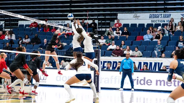 VB loses to Dayton (10/16)