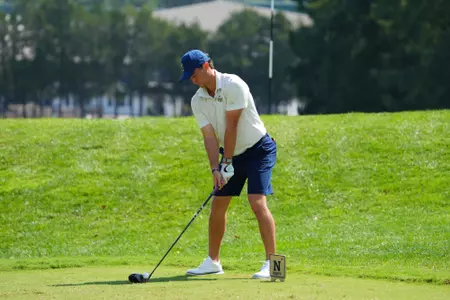 Patricio Gonzalez tees up a shot