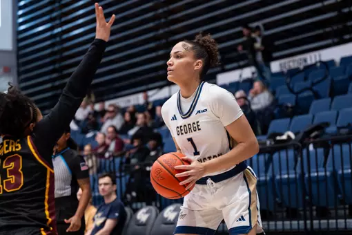 Gabby Reynolds Sizes Up a Defender vs. Loyola Chicago