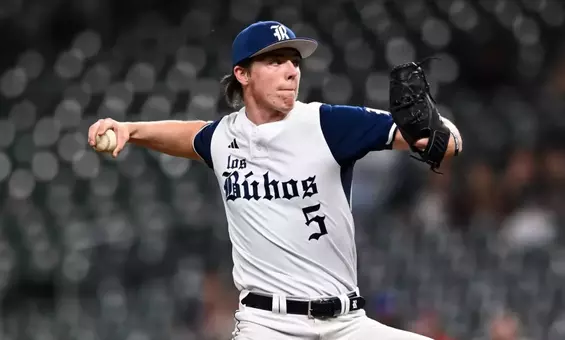Matt Zapotek Pitching for Rice