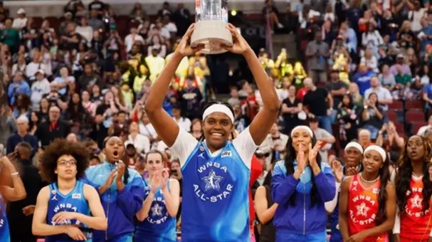 Jonquel Jones Hoists WNBA All-Star Game MVP Trophy