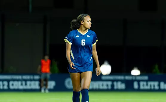 Kolby Moss Walks Up the Field vs. Georgetown