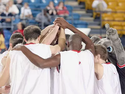 Men's Basketball Adds Inside Trio For 2006-2007 Image