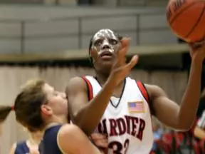 Courtney Epps Stuns Lady Bison With Last Second Miracle Image