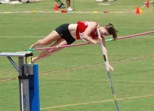 Bulldogs Have Fine Showing In Season-Opening Meet Image