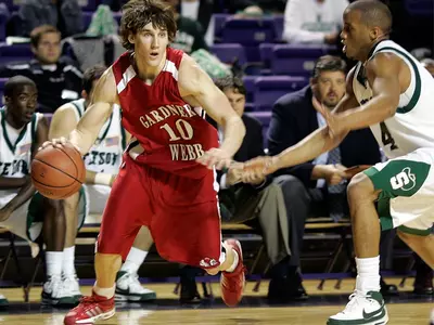 GWU's Sanders Named Mid-Major All-America By CollegeHoops.net Image