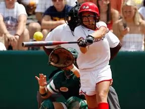 Harrell's Homer Propels Bulldogs Past Lady Bisons Image