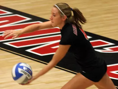 Miscues Haunt Lady Bulldogs in 3-1 Loss to Winthrop on Saturday Afternoon Image