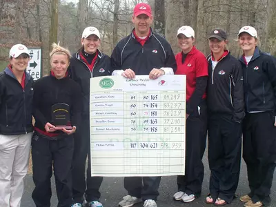 2008-09 Women's Golf Season Review Image