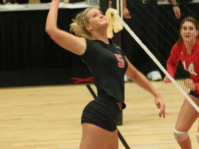 Lady Bulldogs Falter At Home, Fall To PC 3-1 on Tuesday Night Image