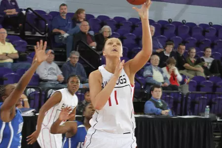 Prairie View Uses Strong Second Half to Defeat GWU, 65-58 Image