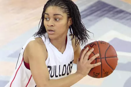 Runnin' Bulldogs Use Defense to Ground Lady Owls for 59-48 Win Image