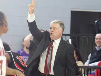 Reeves Gets Win Number 100, as GWU Holds Off Longwood, 68-58 Image
