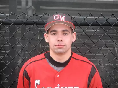 Diamond 'Dogs Win Finale, 5-4, With 10th Inning Hit Image