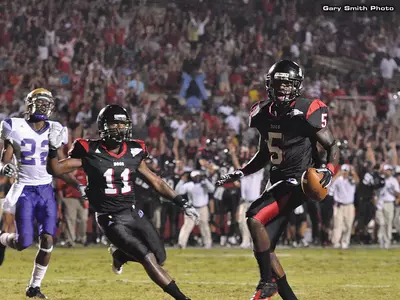Six Turnovers Doom 'Dogs In 28-14 Loss To Western Carolina Image