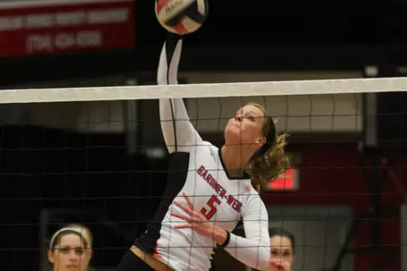 Runnin' Bulldogs Sweep Asheville, 3-0, at Home on Friday Night Image