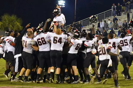 Runnin' Bulldogs Deliver 26-24 Win Over Coastal Carolina Image