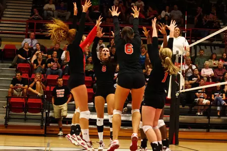 GWU Volleyball Set for Road Matches at PC and Winthrop This Weekend Image