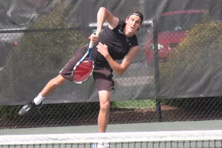 Runnin' Bulldogs Down Charlotte, 6-1, Thursday Afternoon Image