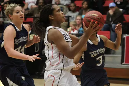Four Runnin' Bulldogs Score in Double Figures in 84-50 Win Over Montreat Image