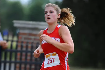 Ford and McClay Record Personal Bests to Lead Runnin' Bulldogs at Queens Royal Challenge Image