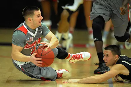 Runnin' Bulldogs Rally Falls Short In 65-62 Loss To Wofford Image
