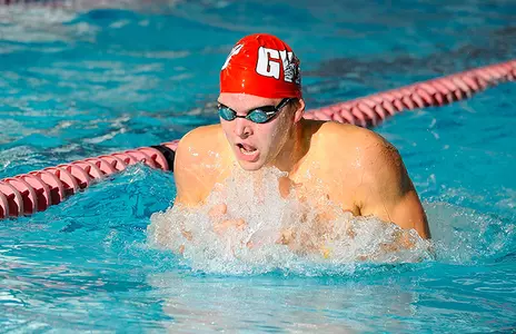 Lile Earns Swimmer Of The Week Honors Image