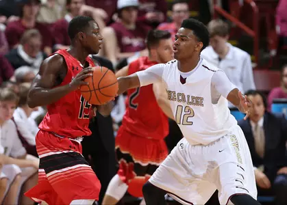 Davis' Career Night Lifts Gardner-Webb Over Charleston, 80-67 Image