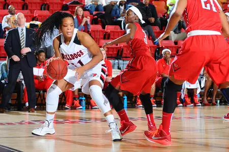 Strong First Half Propels Women's Basketball To Victory Over Coastal Carolina Image