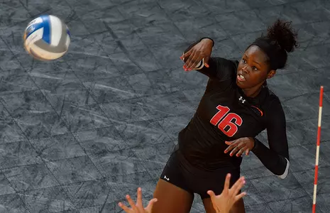 Gardner-Webb Rally Falls Short at Liberty Friday Night Image
