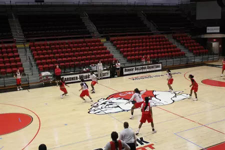 Women's Basketball Kicks Off 2015-16 Season With First Official Practice Image