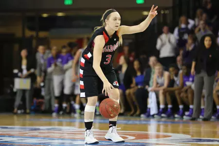 Women's Basketball Squeaks Past UNC Greensboro Tuesday Image