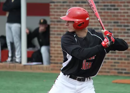 'Dogs Win Eighth In A Row Saturday With 5-1 Decision Over Valpo Image