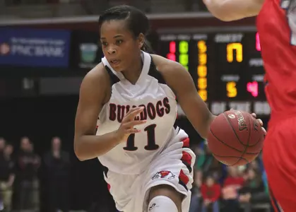 Women's Basketball Falls To Liberty In Defensive Battle Image