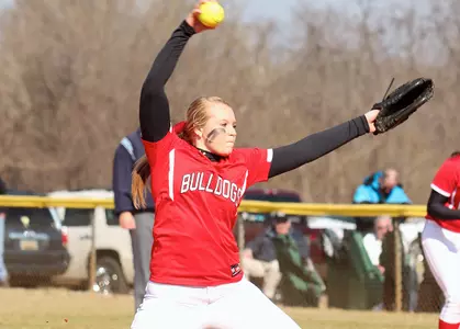 Harris' Grand Slam Lifts Softball To Doubleheader Split With Charlotte Image