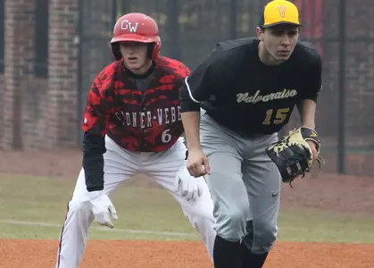 Gardner-Webb Runs Win Streak To Nine With 8-7 Win Over Valpo Image