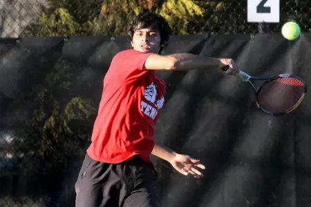 Men's Tennis Defeated By Winthrop University, 6-1 Image