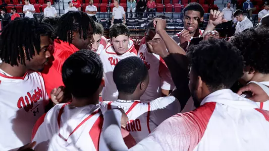 2021-22 Men's Basketball Pregame Huddle