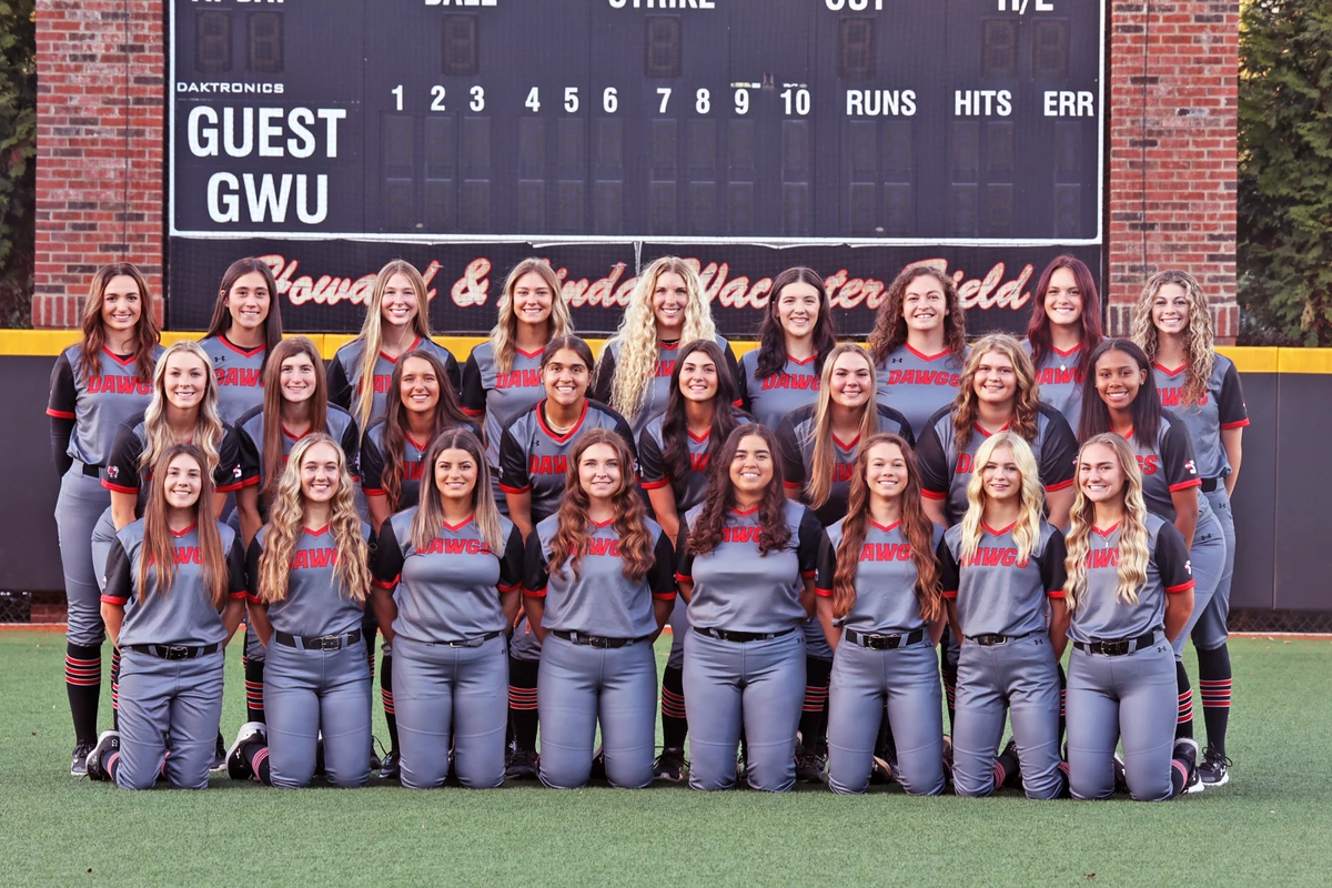 GWU 2024 Softball Team