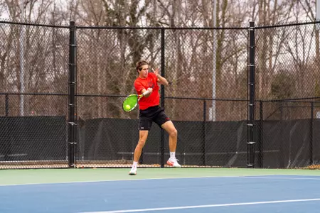 Men's Tennis at Queens