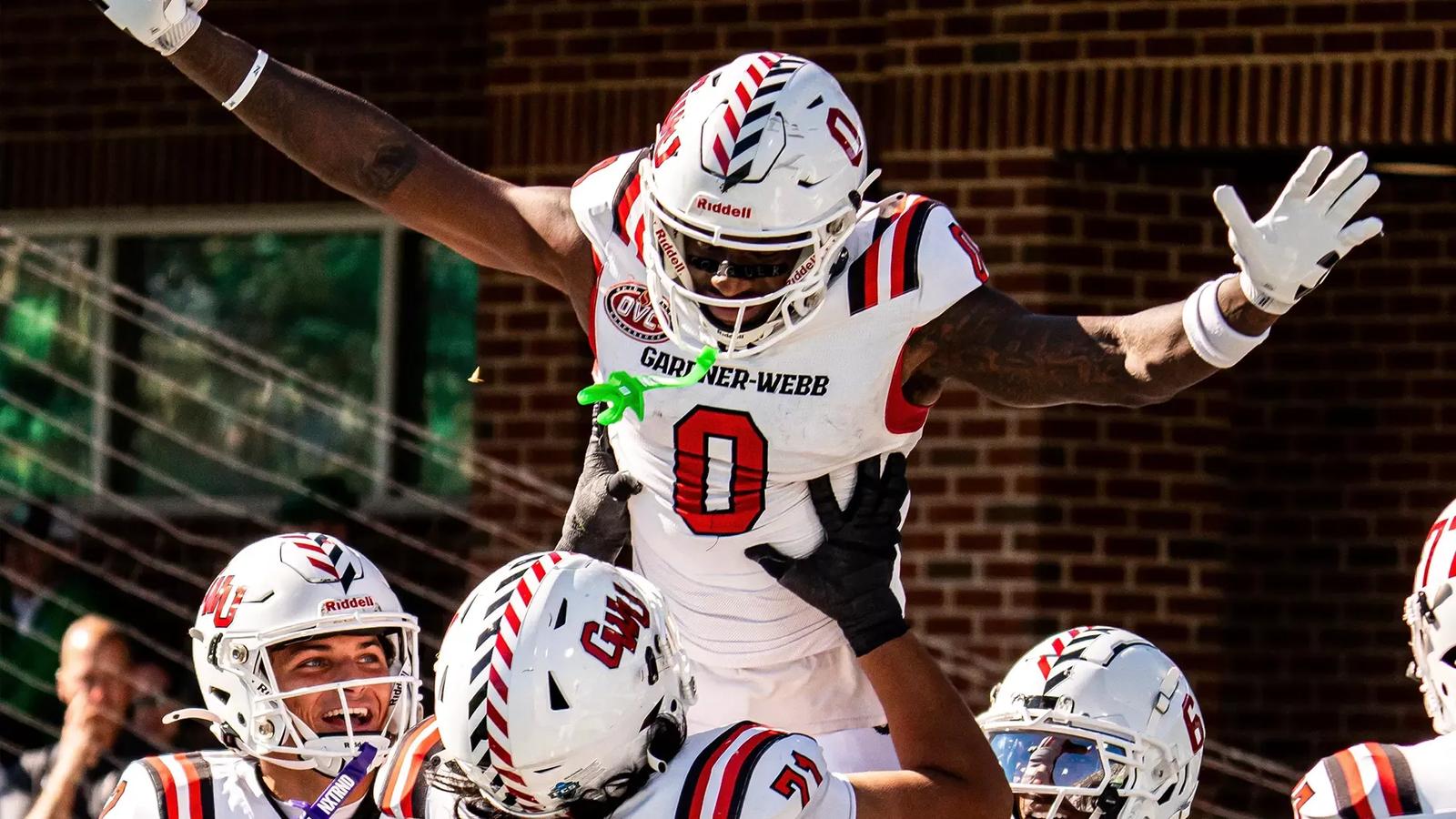 Gardner-Webb football: Adopte Shines as Runnin’ Bulldogs Battle to the Last Second at Marshall