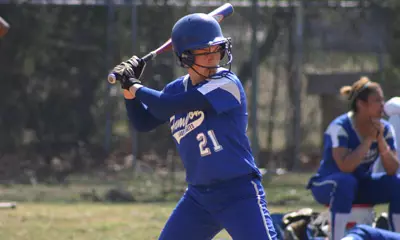 SENIORS KEY COMEBACK WIN OVER HOWARD Image