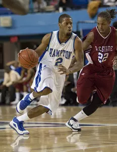 PIRATES LOSE SECOND STRAIGHT AS NCA&T WINS IN FINAL SECONDS Image
