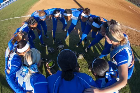 Softball_Action