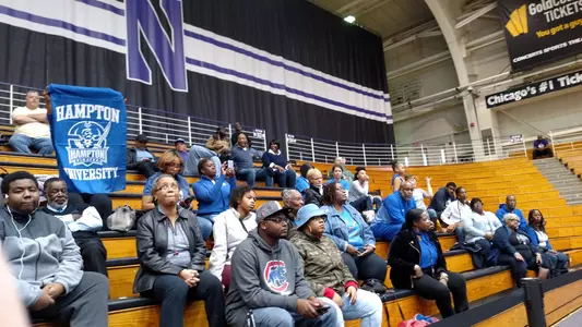 WBKB_NW Crowd