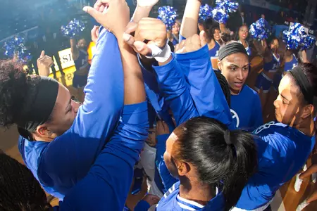WBB_huddle