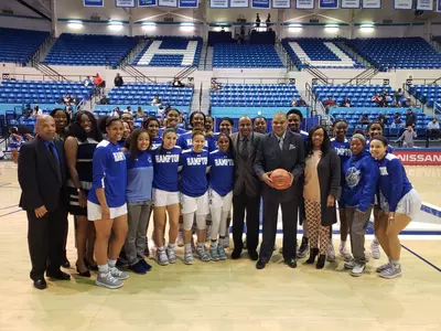 WBB_Six_200