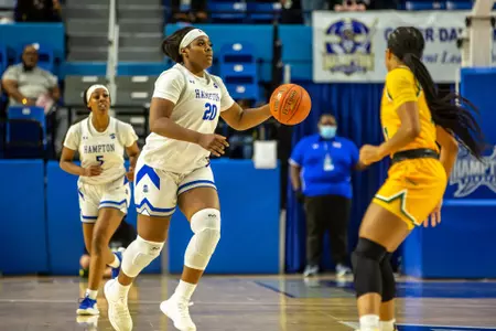 WBB-Young_NSU