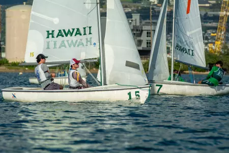 Sailing Hawaii